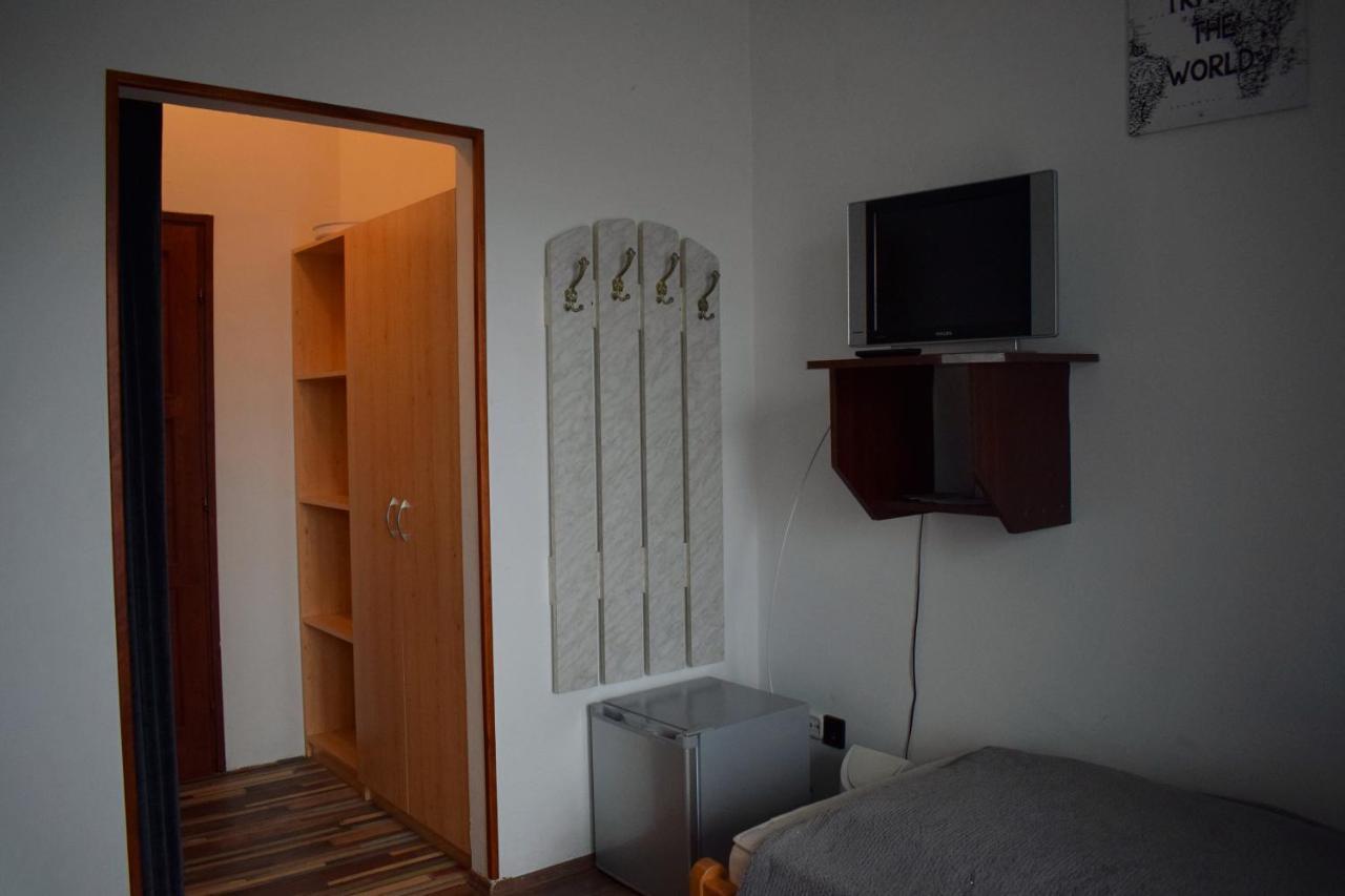 Ket Diofa Vendeghaz Hotel Felsotarkany Exterior photo